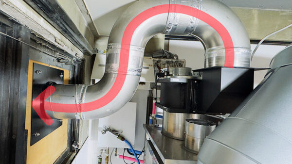 ピッツェリア様への「ススとり君」導入事例：大阪府門真市