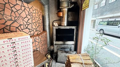 【導入実績】京都府京都市中京区のピッツェリア様へ「ススとり君」の入替工事を行いました。